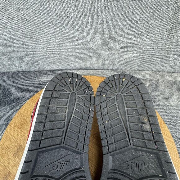 Nike Air Jordan 1 Low Shoes Womens Size 7 Light Smoke Grey Black Red DC0774-062 - Picture 8 of 10